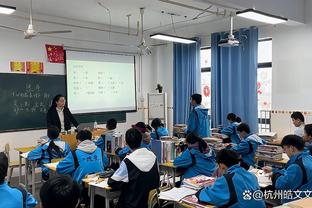 小卡和乔治同时砍至少25分并且0失误 队史首对